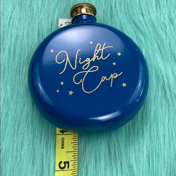 Floor 9 Night Cap Flask and Bag - Picture 15 of 16